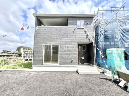 ���n�O�ώʐ^�@�O�ρ��Q�������`Exterior�`�@��s���œ���̃X���[���C�t���΂Ɉ͂܂ꂽ�y�n�͓s��̌�����Y���ꂻ���B�l�G��ʂ��Ď��R�ƐG�ꍇ����X�|�b�g�����ӂɂ͐��肾������I�Z�݂����Ȃ�ƁB��炵�������B