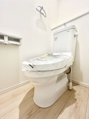 �g�C���@�g�C����1�K��2�K���ꂼ��ɔz�u����Ă��ĂƂĂ��֗��ł��B 