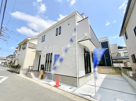 ���n�O�ώʐ^�@�O�ρ`Exterior�`�@�O�ʓ��H�F �k�� 4m �����@�O�ʓ��H�͊ՐÂȏZ��n���͂���Ԓʂ�̏��Ȃ����H�B���Ԃ̏o��������炭�炭�ł��I���s���_�E���n���w�̂���]�́A���C�y�ɂ��₢���킹���������I  