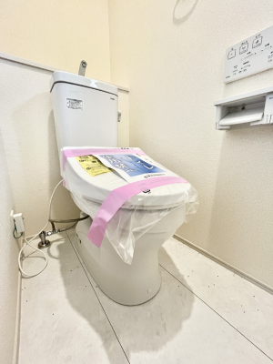 �g�C���@�����`Toilet�`�@�Y��E�X�b�L���E���K�ȃE�H�V�����b�g�t�g�C���ł��낰���Ԃł��B�g�C���͖����g�킴��𓾂Ȃ����́B����������ۂ������ł��ˁB�g�C����2��������̂Œ��̍��G���ɕ֗��ł��I