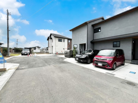 ���n�O�ώʐ^�@�O�ρ`Exterior�`�@�O�ʓ��H�F�k�� 6m �����@�O�ʓ��H�͊ՐÂȏZ��n���͂���Ԓʂ�̏��Ȃ����H�B���Ԃ̏o��������炭�炭�ł��I���s���_�E���n���w�̂���]�́A���C�y�ɂ��₢���킹���������I