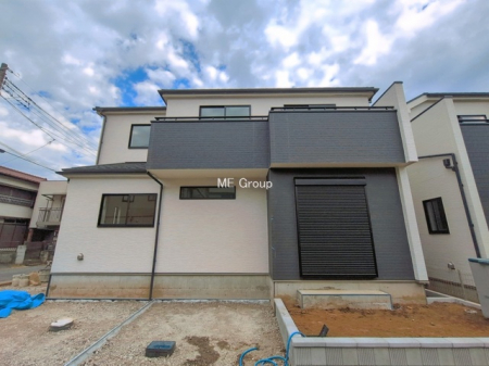 ���n�O�ώʐ^�@��A�������`Exterior�`�@�p�n�ɂ��z����E���ʂ��ǍD�ł��B����炩�ȗz�˂����ǂ̂������ɂ��~�蒍���܂��悤�ɁA���K����ǋ������Ԏ�݌v�B�������b�݂̖L���ȉi�Z�̒n�ւƕς��Ă���܂��B