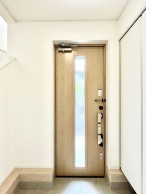 ���ց@�������Q�������`Entrance�`�@�Ƃ̒��ł��q�l���}����ŏ��̏ꏊ�ł��錺�ւ́A�Ƃ̈�ۂ��̂��̂ł��I�L�x�Ȍ��֎��[�ŁA����Y��ɕۂ��Ƃ��o���܂��􌺊ւɂ͂����Ղ���[�̉��ʔ��������I