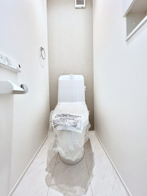 �g�C���@�����`Toilet�`�@�Y��E�X�b�L���E���K�ȃE�H�V�����b�g�t�g�C���ł��낰���Ԃł��B�g�C���͖����g�킴��𓾂Ȃ����́B����������ۂ������ł��ˁB�g�C����2��������̂Œ��̍��G���ɕ֗��ł��I
