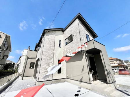 ���n�O�ώʐ^�@�O�ρ`Exterior�`�@���X�����Ȃ���A�咣���߂����ǂ����]�T������������V���[�v�ȃt�H�����ŘȂޓ@��́A���V�̋�ƏƂ炵���킹�鎖�ŁA�{������ׂ������`�̎p�������Ă���܂��B