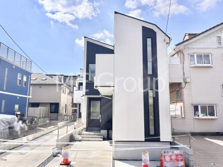 ���n�O�ώʐ^�@�O�ρ��P�������`Exterior�`�@���ӂɂ͊w�Z�┃���{�݂����萶���A�q��ĂɓK���������L�����Ă��܂��I�u�i�Z�n�v�Ƃ��āA�����̂����w�����ł͂Ȃ��A���ӂ̊���ʊw�ł���w�Z�ɂ��Ă������k���������I