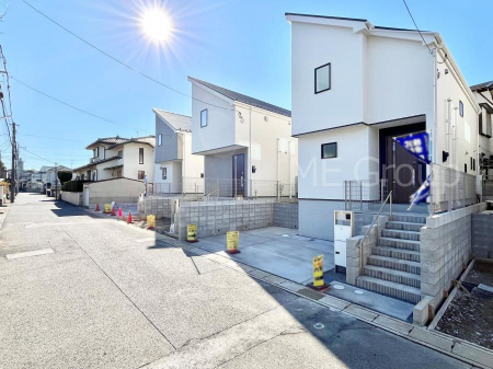 ���n�O�ώʐ^�@�O�ρ`Exterior�`�@�O�ʓ��H�F�k�� 6m �����@�O�ʓ��H�͊ՐÂȏZ��n���͂���Ԓʂ�̏��Ȃ����H�B���Ԃ̏o��������炭�炭�ł��I���s���_�E���n���w�̂���]�́A���C�y�ɂ��₢���킹���������I