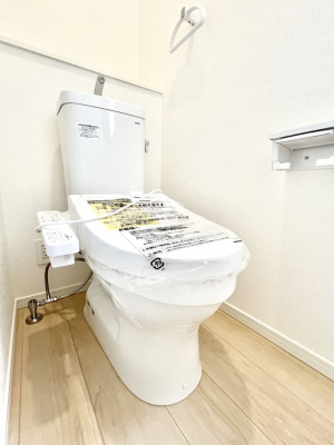 �g�C���@�g�C����1�K��2�K���ꂼ��ɔz�u����Ă��ĂƂĂ��֗��ł��B 