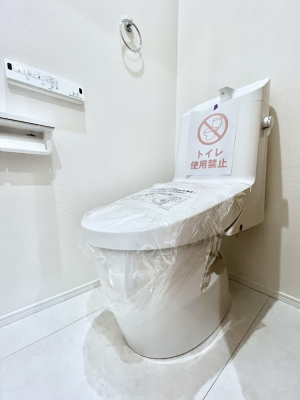 �g�C���@�������Q�������`Toilet�`�@�������̂��鐅����g�C���̓E�H�V�����b�g�t���ł����g�C���͖����g�킴��𓾂Ȃ����́B����������ۂ������ł��ˁB�g�C����2��������̂Œ��̍��G���ɕ֗��ł��I  