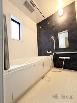 @V`Bath Room` LXƂ͋C̗ǂoX[B qlƈꏏɂCɓy݁Avöy[W܂؂ȏuԁB X̔tbVłłB